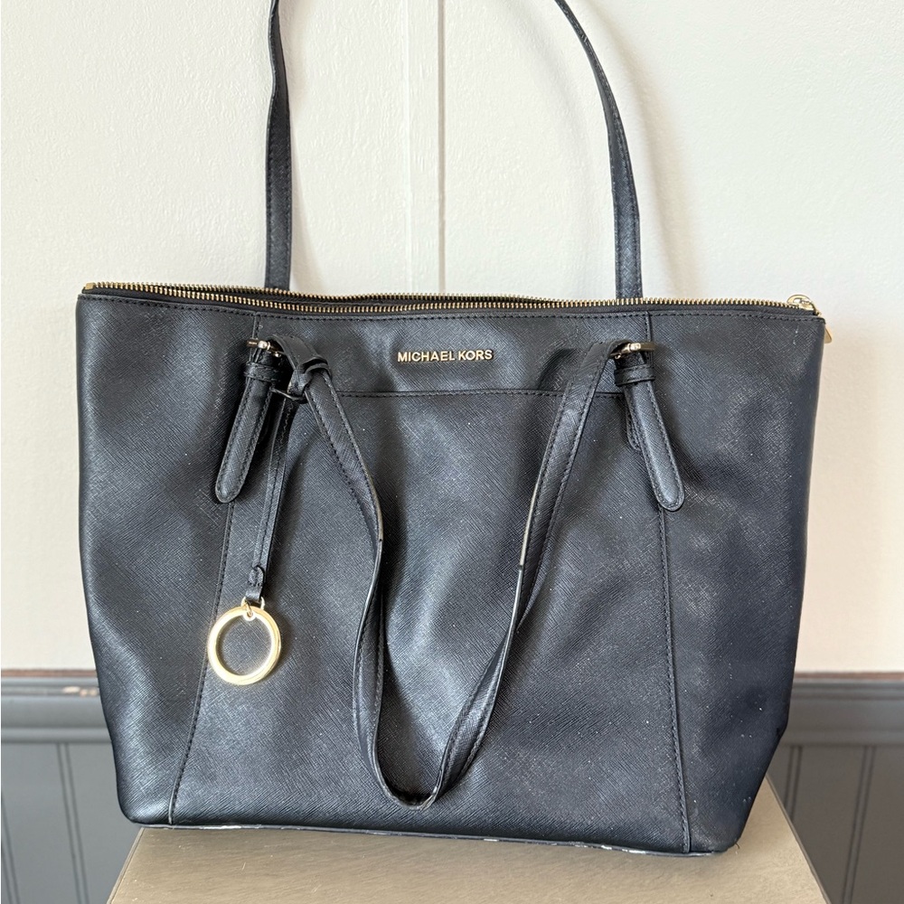 Michael Kors Elegant Black Tote